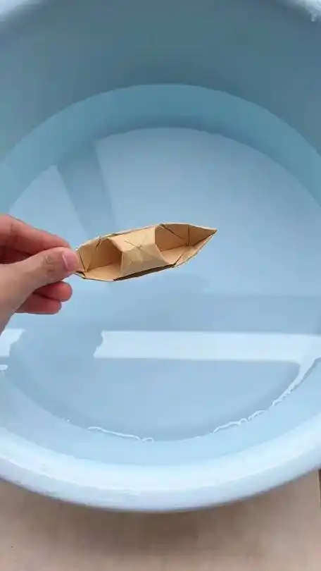 小时候的乌篷船还记得怎么折吗,看一遍就记起来啦#亲子手工 #秒懂创意