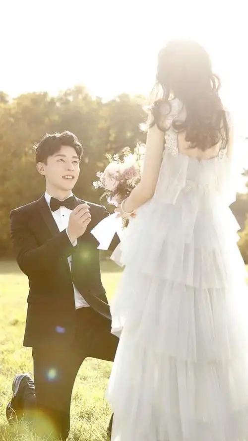 迪丽热巴和邓伦婚纱照