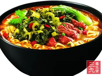 老坛酸菜鸡肉面