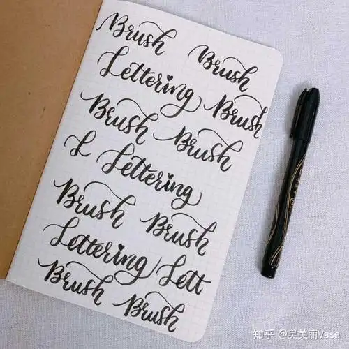 英文花式字体 可以提高手帐的艺术感.