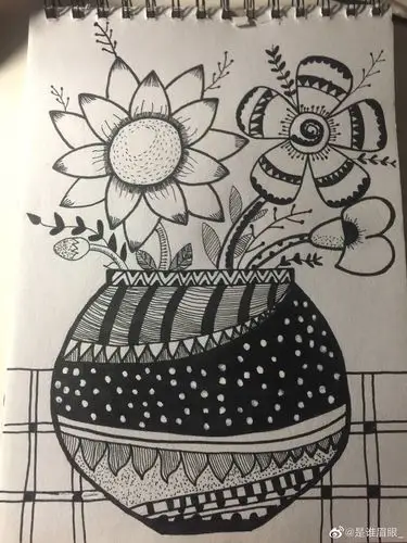 线描画——美丽的瓶花