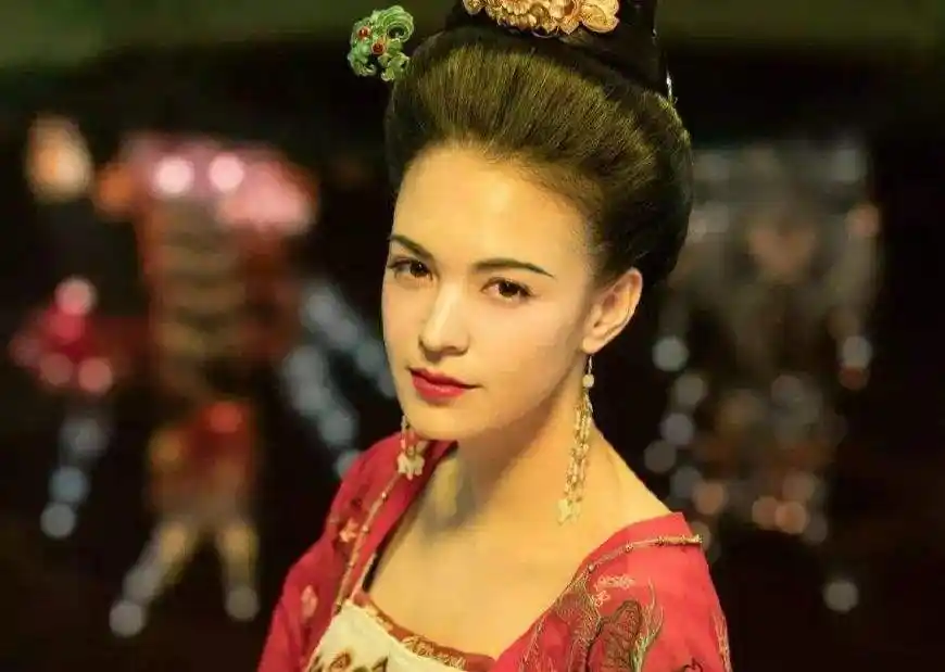 杨贵妃迷惑唐玄宗是为报仇?除了"羞花"还有很多野史秘闻