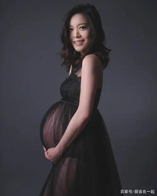 谁是最美孕照的香港女艺人?倪晨曦岑丽香都没她漂亮!
