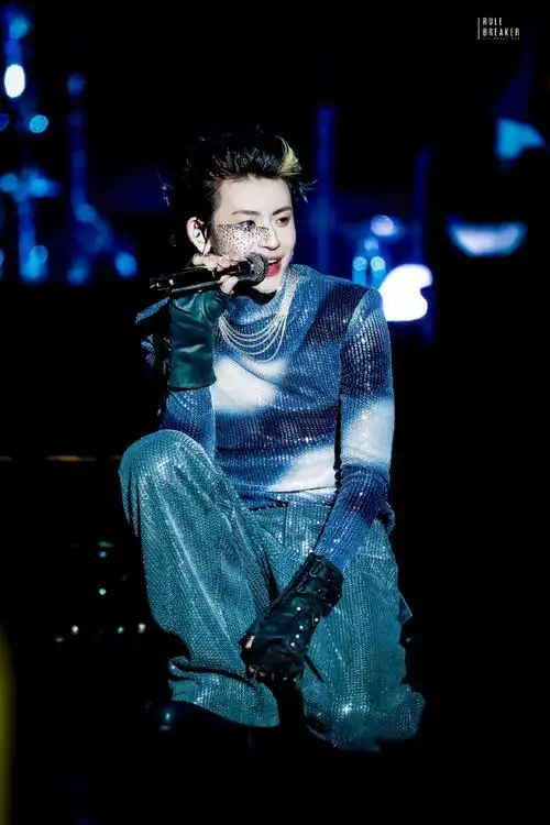 小鬼王琳凯0520生日快乐