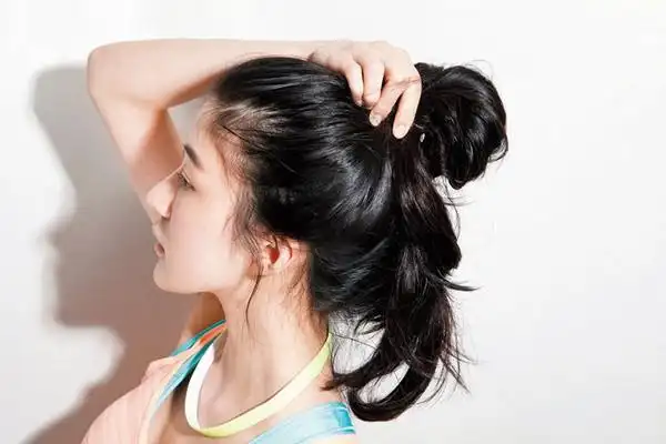 健身也要凹造型 三款适合运动发型