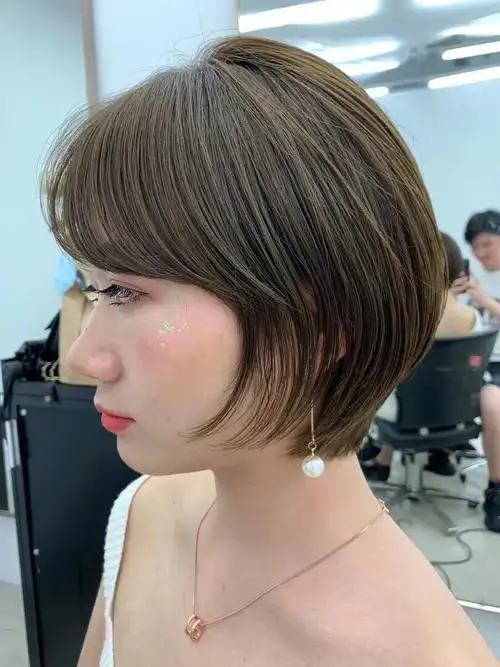 大圆脸方脸都适合的减龄初恋头短发