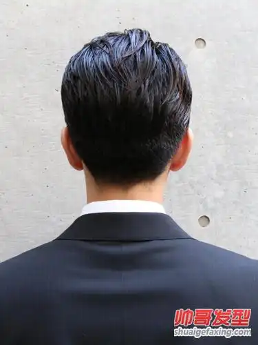 八款上班族男士职场西装头发型 正装男士发型设计(7)