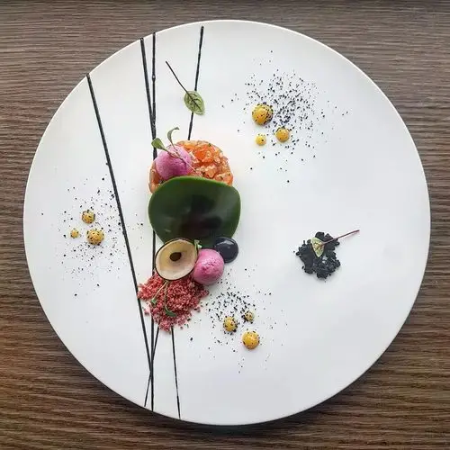 这么艺术的摆盘,你怎么吃?