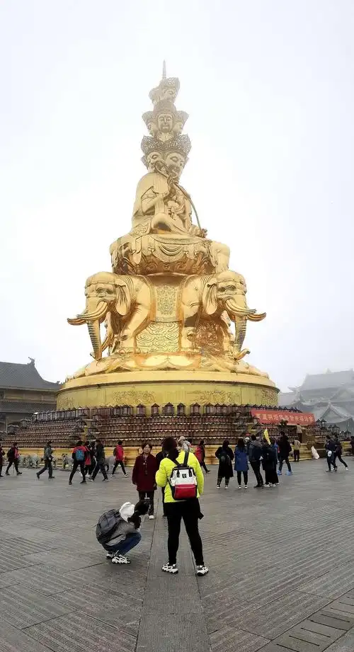 【游记】雨雾中,峨眉山,乐山