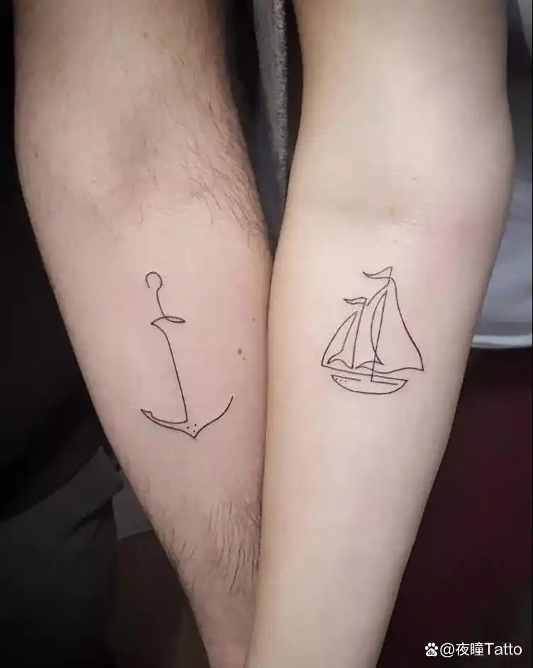 不要再纹名字了,试试这些独一无二的情侣纹身