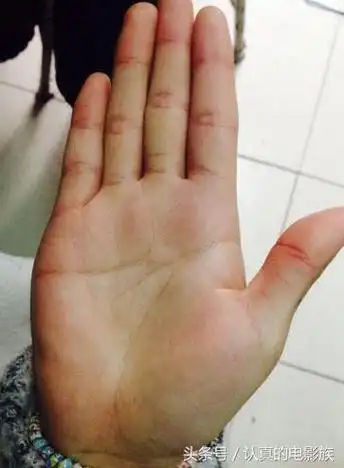 命苦的女人手相,一生奔波坎坷难享福