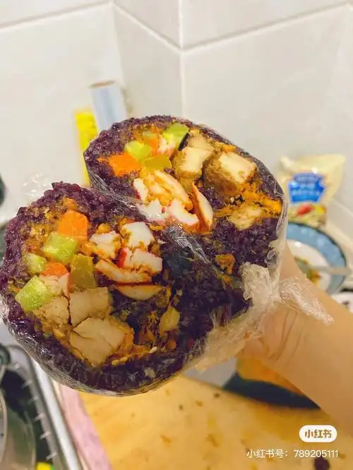 手残党自制台湾饭团