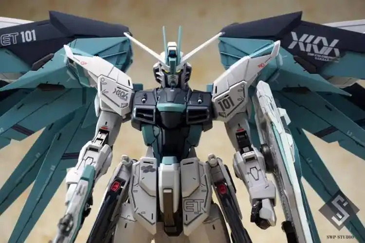 神行飞翼高达&渗透者tr6混合改造,忍者巴巴托斯&天彗龙hg夜莺,半光伪