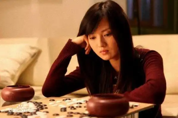 饰演    马倩导演    张永新主演    王志飞, 程煜, 李晓峰  青岛往事