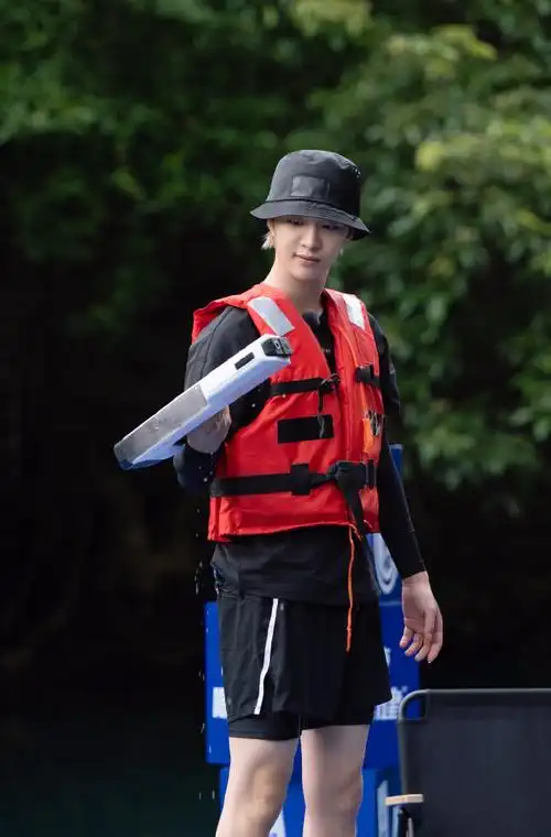 范丞丞现在就出发