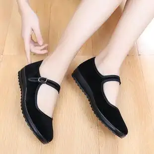 今日受青睐的老北京布鞋女时尚款排行榜