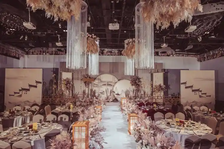 室内香槟系新中式婚礼