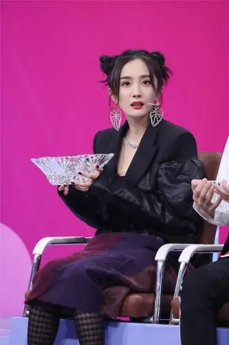 杨幂雷佳音等亮相, 《王牌对王牌6》今晚开播 -信息时报