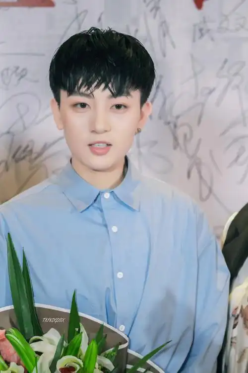 阳光很好风也温柔 歌曲动人但更多的开心来自于与你相遇@张晓钰dawn