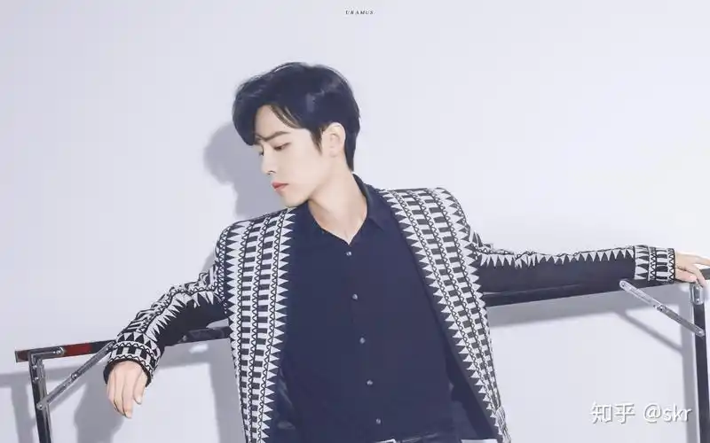 有没有肖战的高清电脑壁纸呀? - 知乎