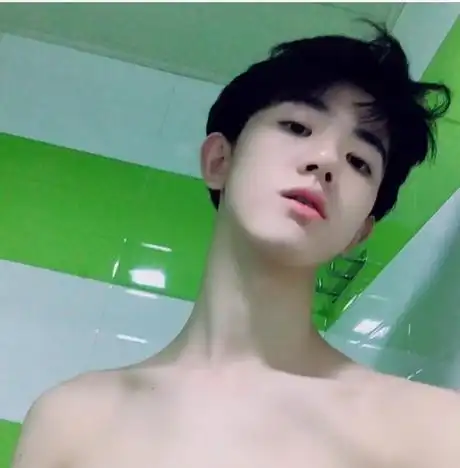 14岁帅哥图片头像 - 霸气男生头像!