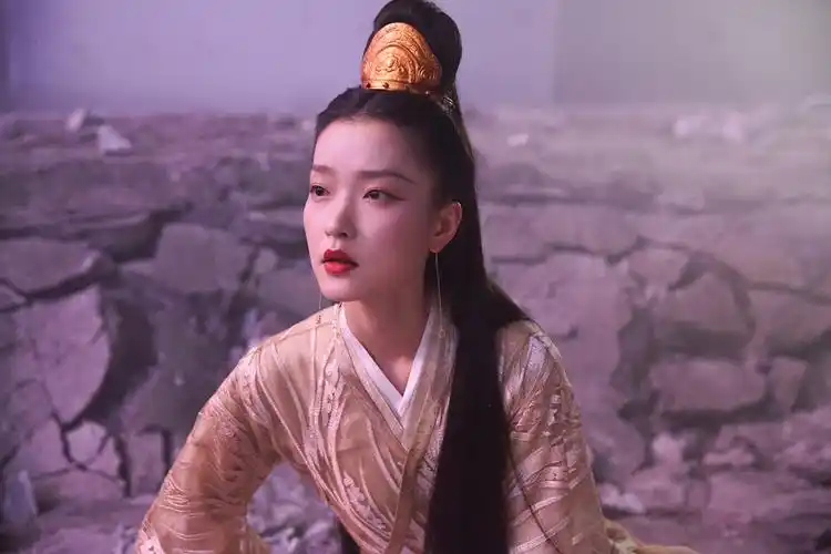 p>杜鹃(jennifer),1982年9月15日出生于上海市,中国内地女模特,演员