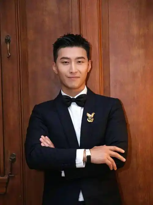 窦骁爱情:与程晓玥奚梦瑶传过绯闻,2周俘获何鸿燊最美千金何超莲