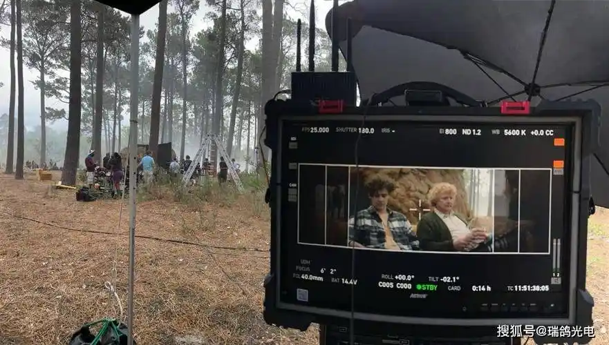 拍电影为什么要用大尺寸的监视器铠甲一号带你现场一探究竟