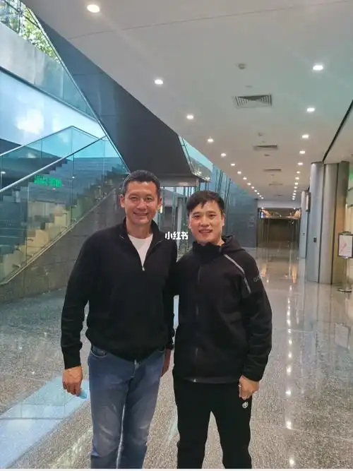 哇塞05今天碰到杨晨了