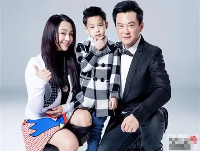 44岁曹颖近况儿子长大了老公越来越红