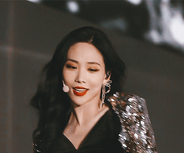 王霏霏搞不成女团真转行啦hfp这些宝藏亏她能挖出来