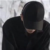 带帽男生好帅气 潮流时尚男生带帽头像
