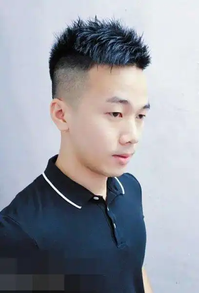 4种超短士发型,剪完真精神|短发|圆寸头|飞机头,男士潮发型短发推荐