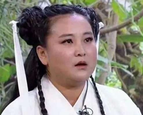 美术生画贾玲素描像,网友劝说学生换专业,老师:希望本尊没看到