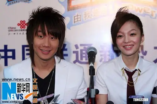 林俊杰张韶涵代言新势力拍写真动感十足图