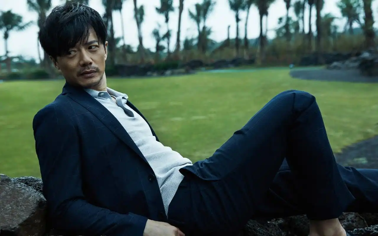 演技派段奕宏魅力气质写真图片桌面壁纸