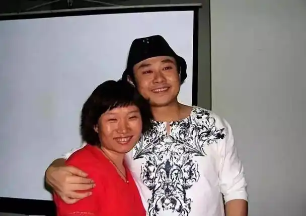 刀郎不再隐瞒坦白与云朵的真实关系难怪两人会同住6年