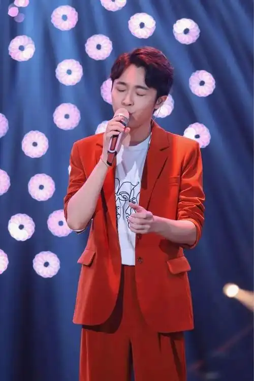 新人吴青峰三十六岁离家出走