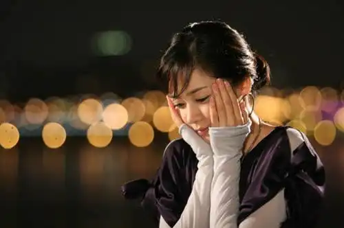 人气韩剧《雪之女王》成宥利超漂亮服饰