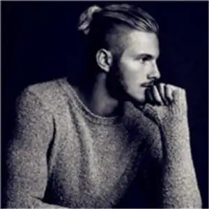 胡子大叔硬汉头像黑白