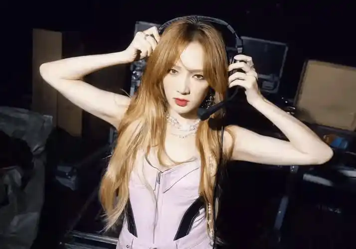 孟佳2024"j.i.a"粉丝见面会 曼谷站_舞台_票务_河马