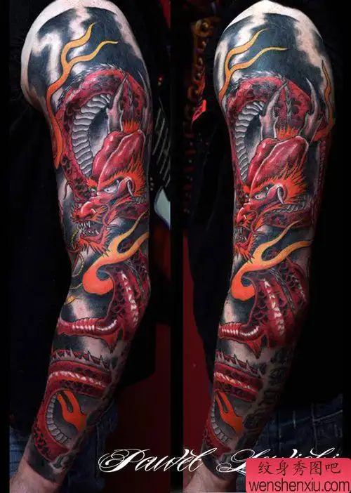 男性手臂流行经典的花臂龙纹身图案