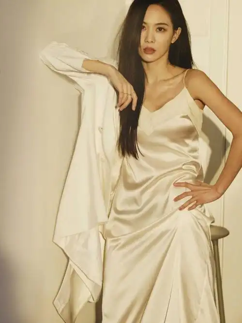 王霏霏性感男人装写真图片