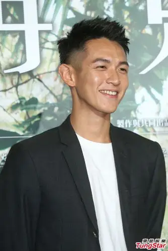 柯震东沉潜15个月漂白_高清图集_新浪网