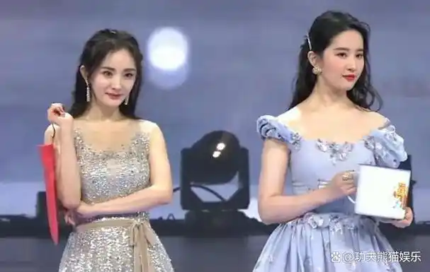 刘亦菲膀大腰圆早已不是神仙姐姐?看看她和杨幂的合照你就有答案