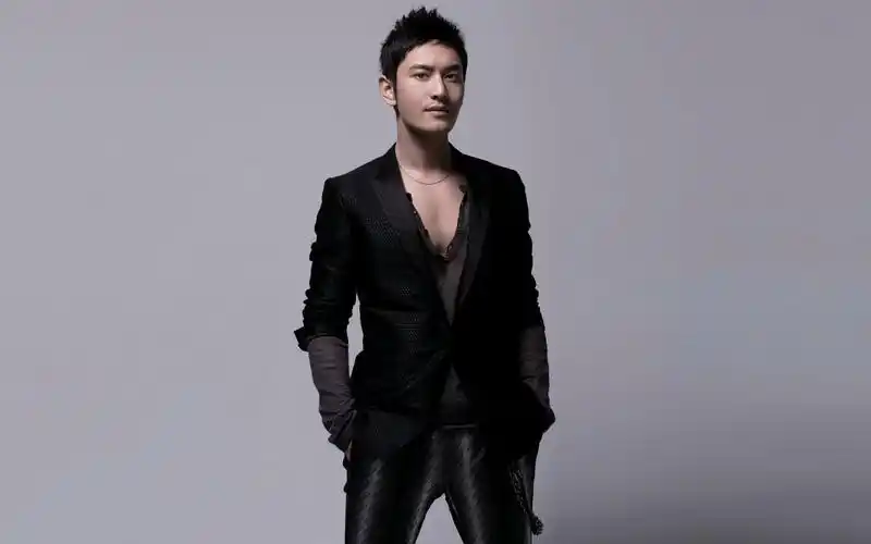 内地男星黄晓明帅气写真图片桌面壁纸下载第二辑