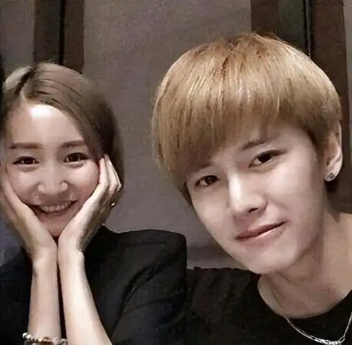 任嘉伦:从运动员到明星,爆红时公布恋情,如今一家三口幸福美满