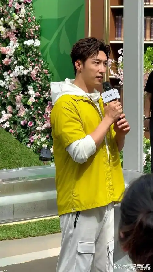 黄景瑜最近胖了,这是黄景瑜的一个粉丝拍的,然后好多人说有些人,天生