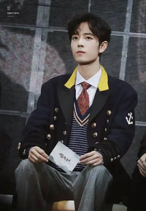 神情凝重似还未出戏,现场展示唱功气场全开_陈情_生活_王一博