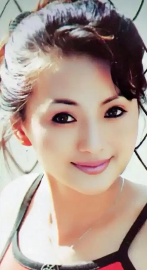 香妃刘丹27岁早逝,父兄相继离世,家中仅剩母亲孤独相伴